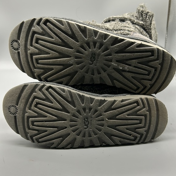 Classic gray cardy sweater knit ugg boots sz 7 - Picture 7 of 9